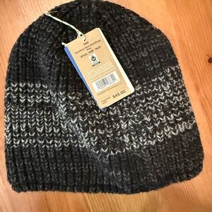 Patagonia Black and Gray Soeedway Twist Beanie NWT
